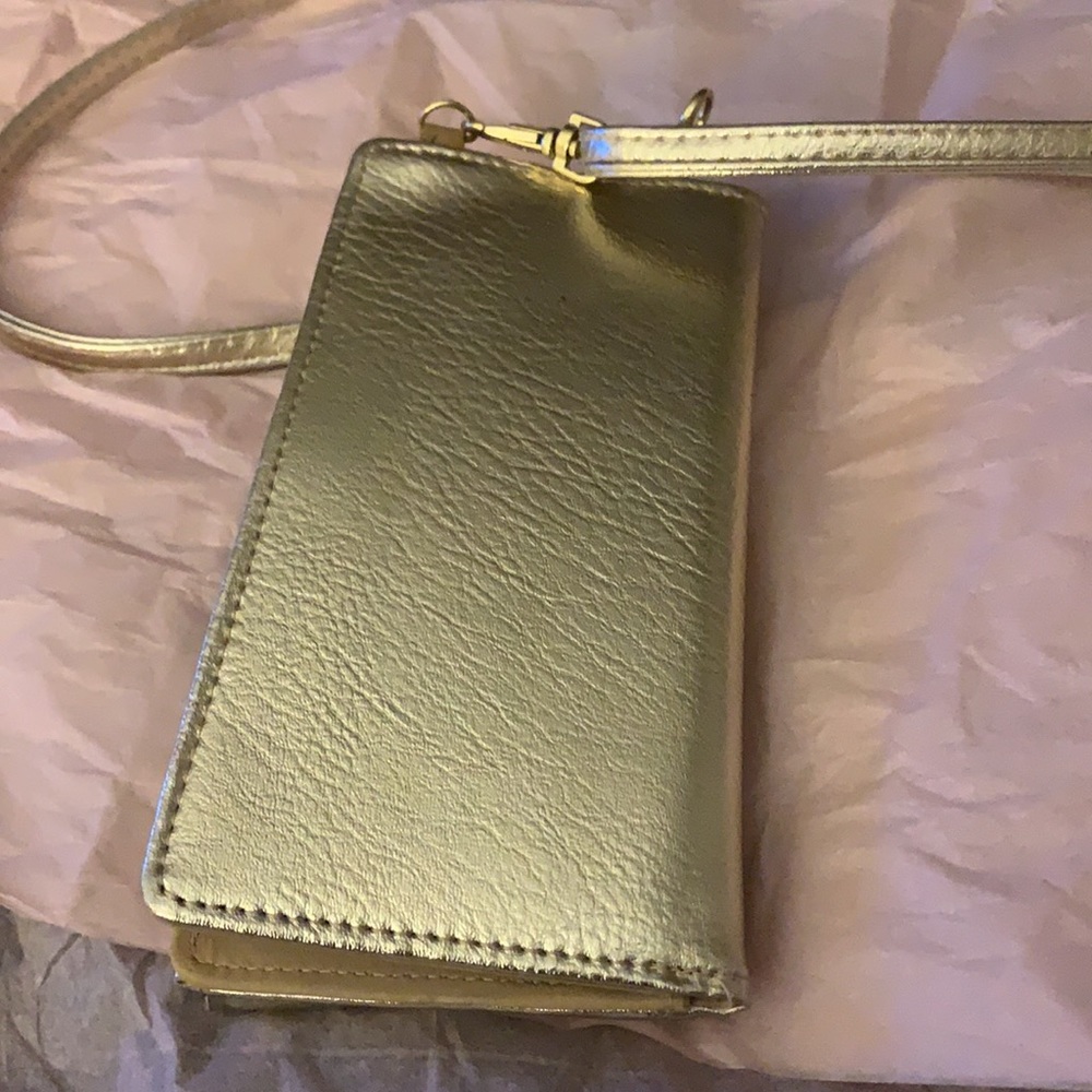 Charger on the go bag. - Picture 3 of 4